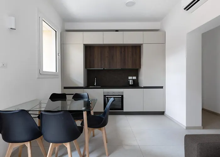 Le Dodici Porte - Zamboni 3 By District شقة